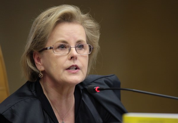 Rosa Weber acata pedido da oposição e decide por CPI exclusiva da Petrobras