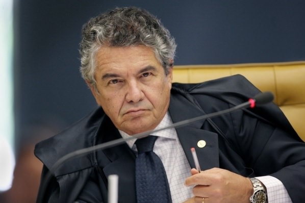 Ministro Marco Aurelio diz que governo Dilma está “forçando a mão” e que aumento de impostos “é confisco”