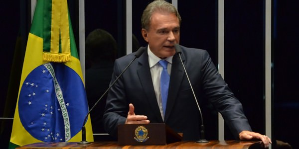 Governo Dilma cometeu crime de obstrução da Justiça, afirma Alvaro Dias